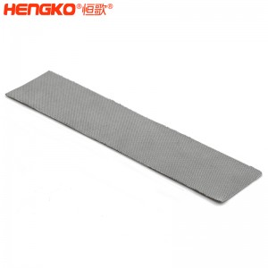 制造商生產(chǎn)不銹鋼316L燒結(jié)絲網(wǎng)濾板濾芯微納米級耐腐蝕石油過濾用