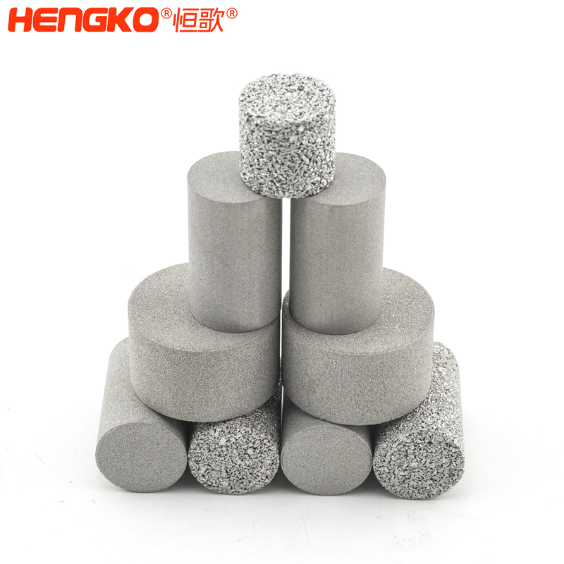 燒結(jié)不銹鋼過(guò)濾柱-DSC_3262